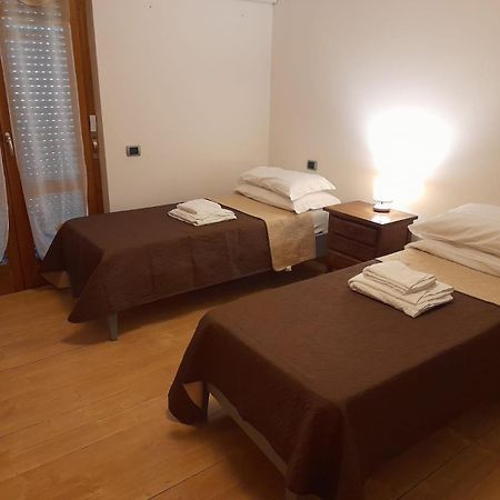 Casa Palombara - Baschi Apartment Luaran gambar