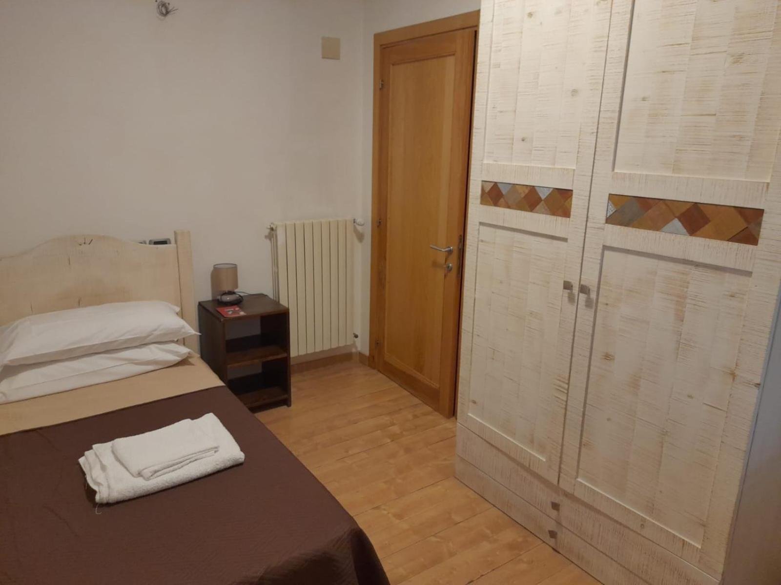 Casa Palombara - Baschi Apartment Luaran gambar