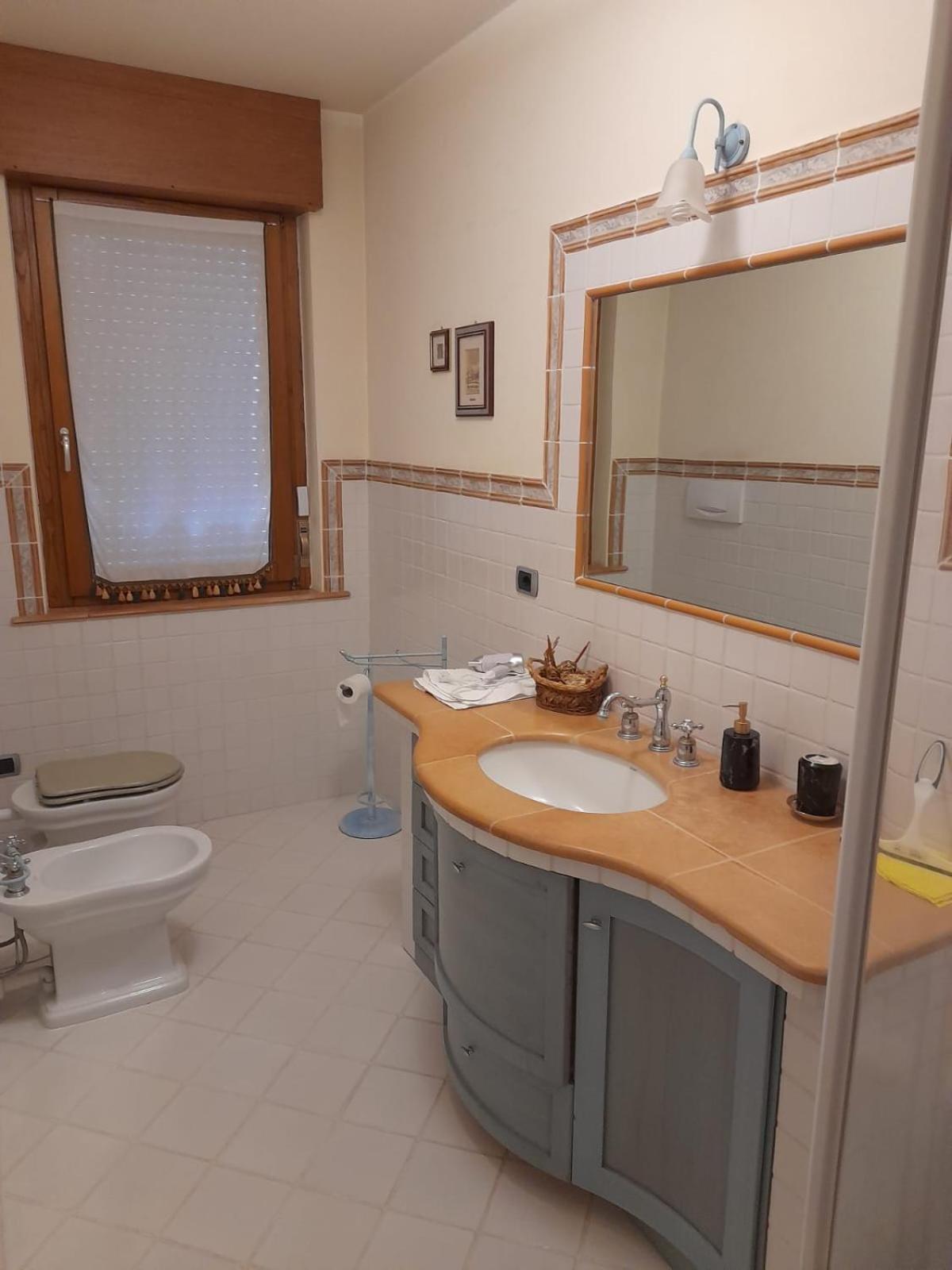 Casa Palombara - Baschi Apartment Luaran gambar
