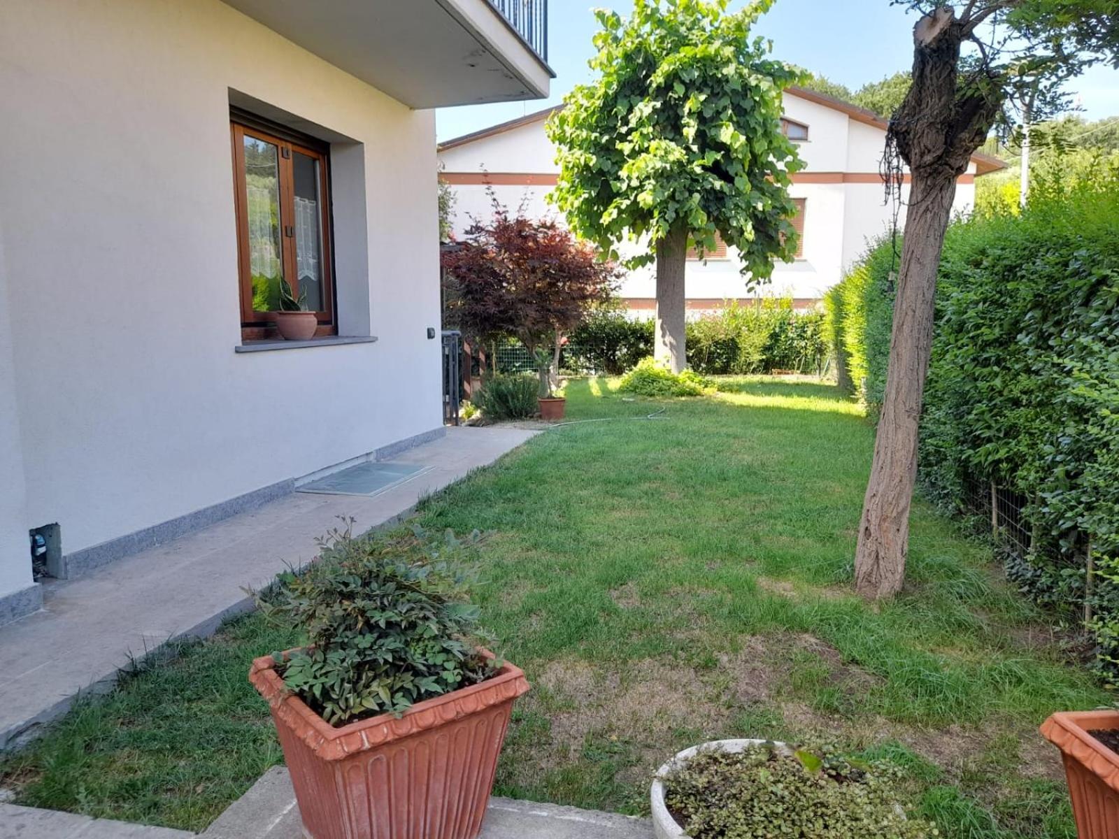 Casa Palombara - Baschi Apartment Luaran gambar
